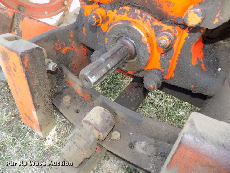 image for item DG2450 1967 Case 831C Comfort King tractor