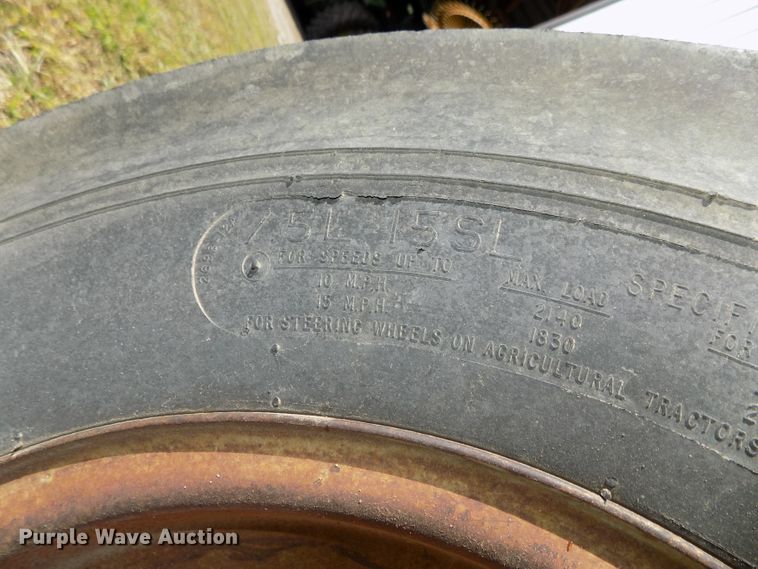 image for item DG2450 1967 Case 831C Comfort King tractor