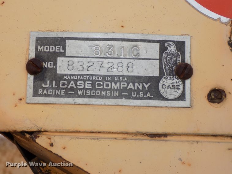 image for item DG2450 1967 Case 831C Comfort King tractor