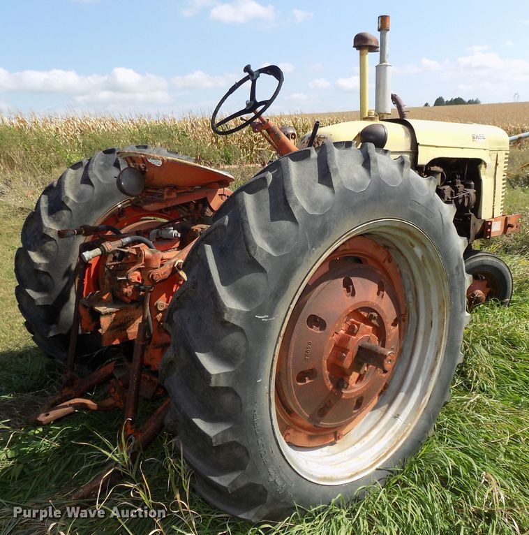 image for item DG2451 Case 400 tractor
