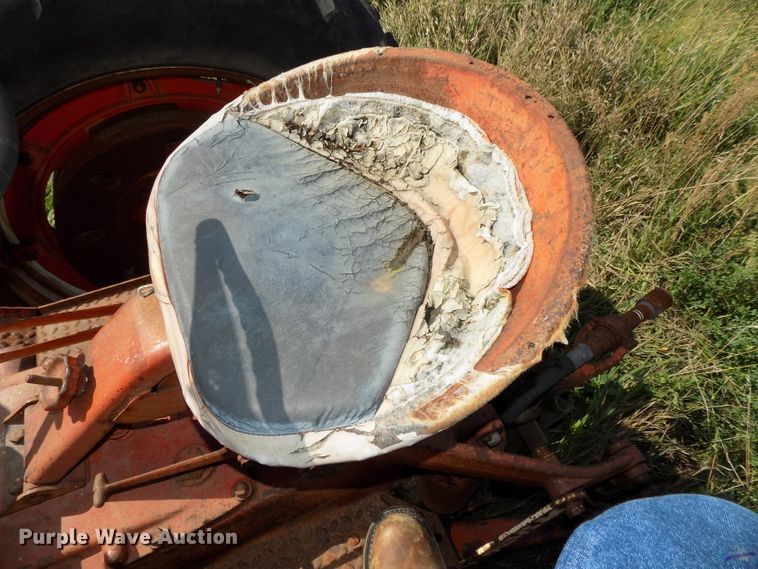 image for item DG2451 Case 400 tractor