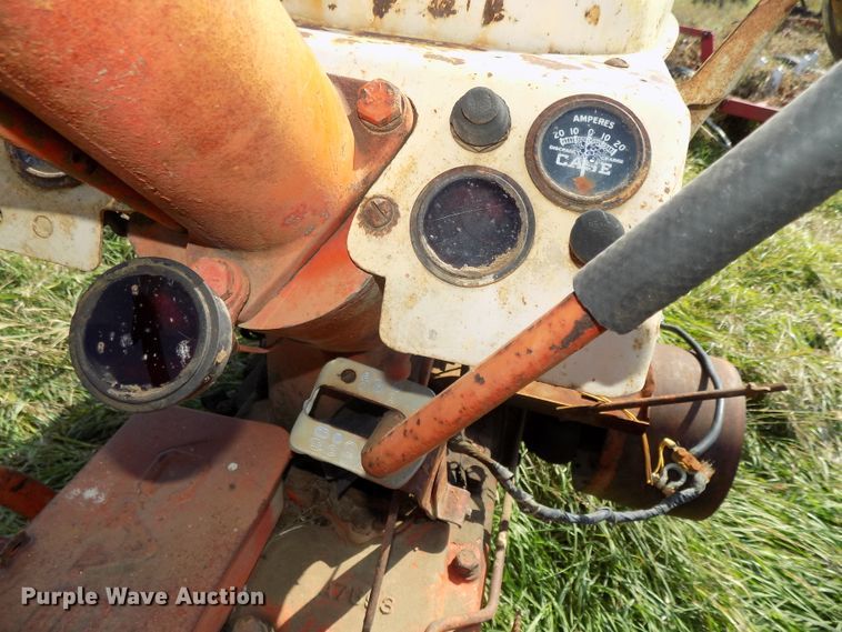 image for item DG2451 Case 400 tractor