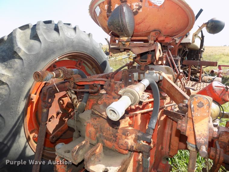 image for item DG2451 Case 400 tractor