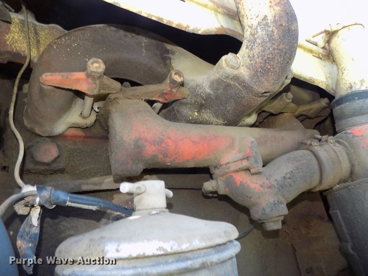 image for item DG2451 Case 400 tractor