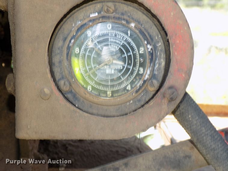 image for item DG2451 Case 400 tractor