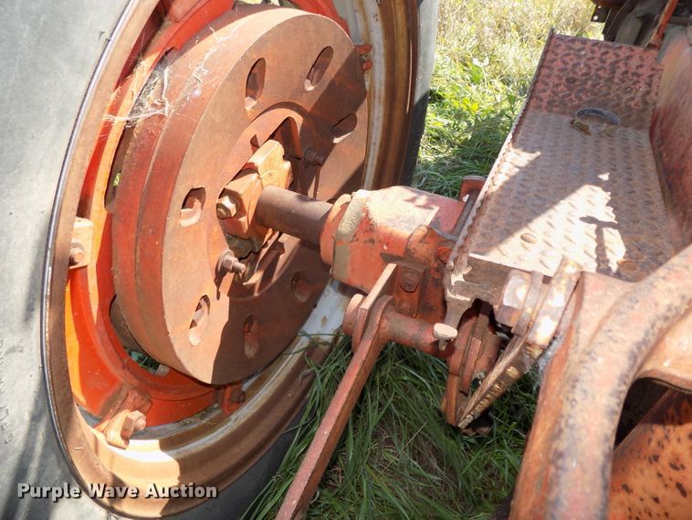 image for item DG2451 Case 400 tractor