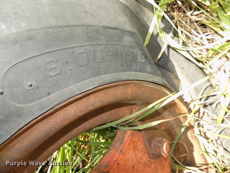 image for item DG2451 Case 400 tractor