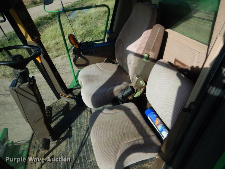 image for item DG5845 2005 John Deere 9760 STS combine