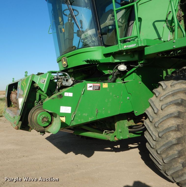 image for item DG5845 2005 John Deere 9760 STS combine