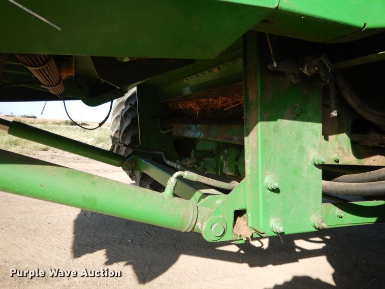 image for item DG5845 2005 John Deere 9760 STS combine