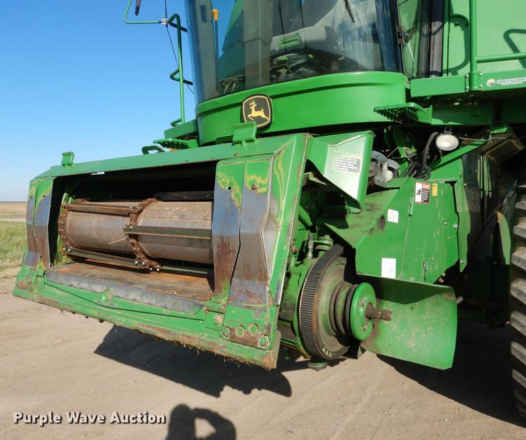 image for item DG5845 2005 John Deere 9760 STS combine