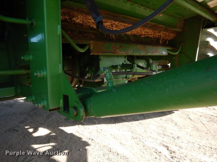image for item DG5845 2005 John Deere 9760 STS combine