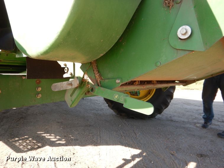 image for item DG5845 2005 John Deere 9760 STS combine