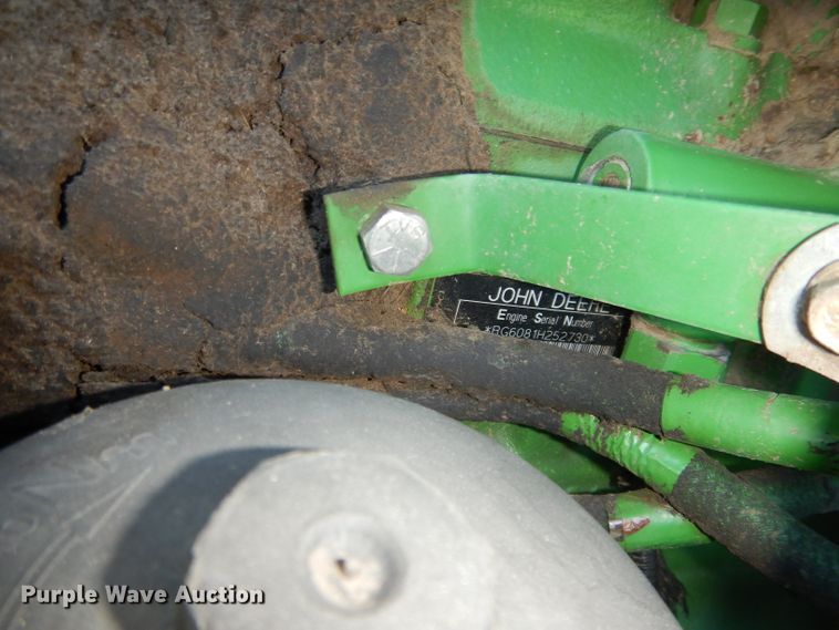image for item DG5845 2005 John Deere 9760 STS combine