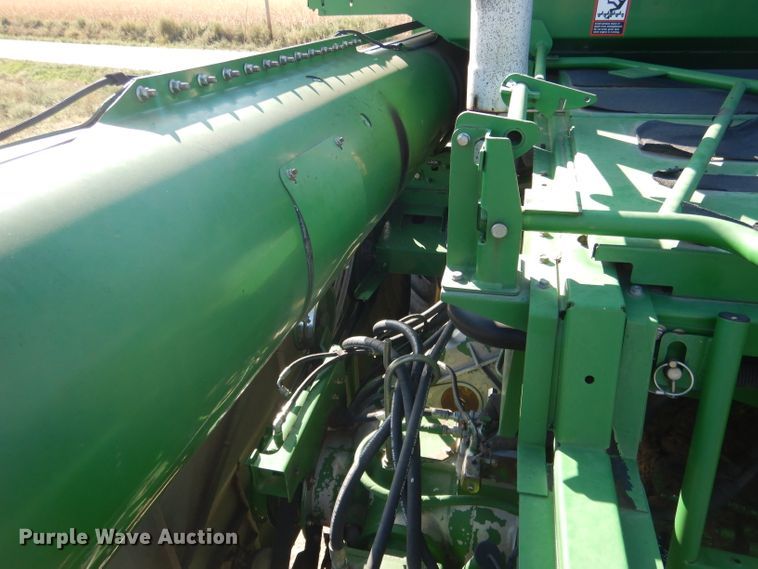 image for item DG5845 2005 John Deere 9760 STS combine
