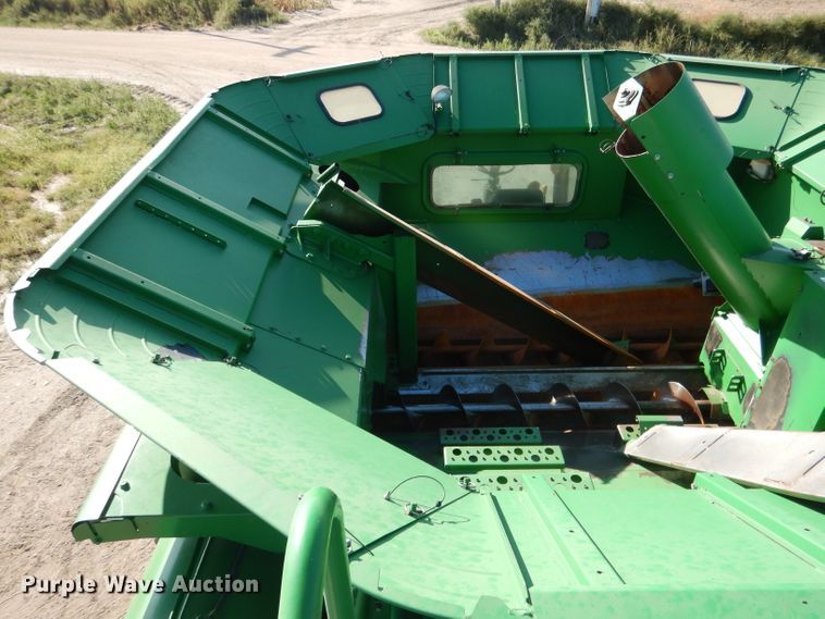 image for item DG5845 2005 John Deere 9760 STS combine