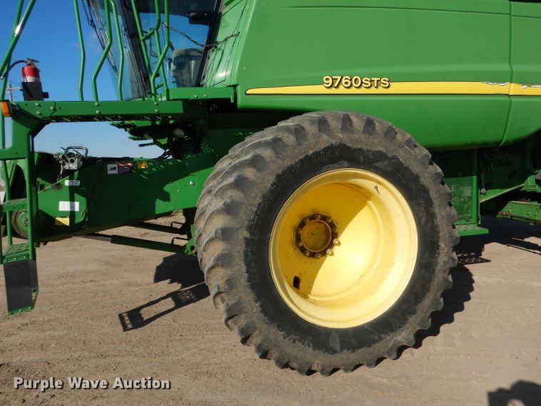 image for item DG5845 2005 John Deere 9760 STS combine