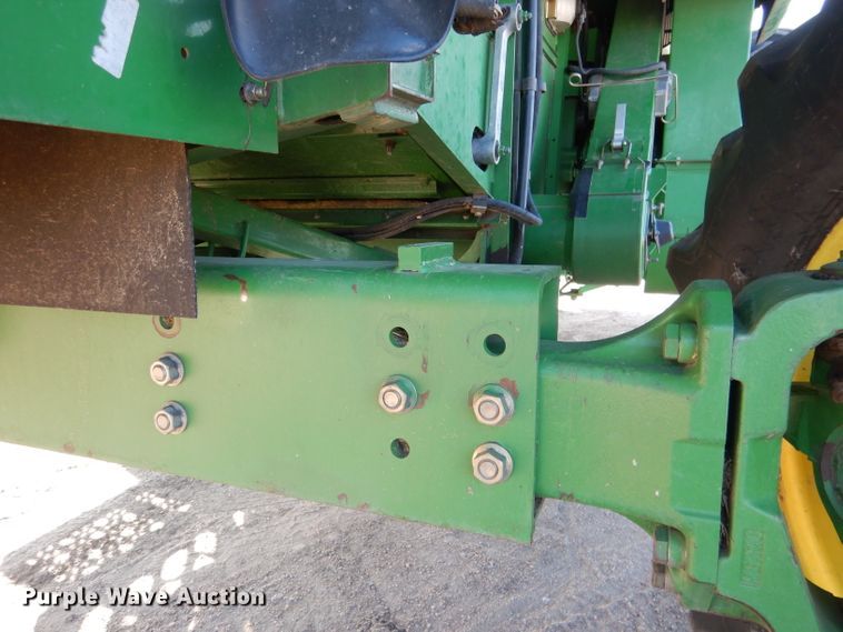 image for item DG5845 2005 John Deere 9760 STS combine