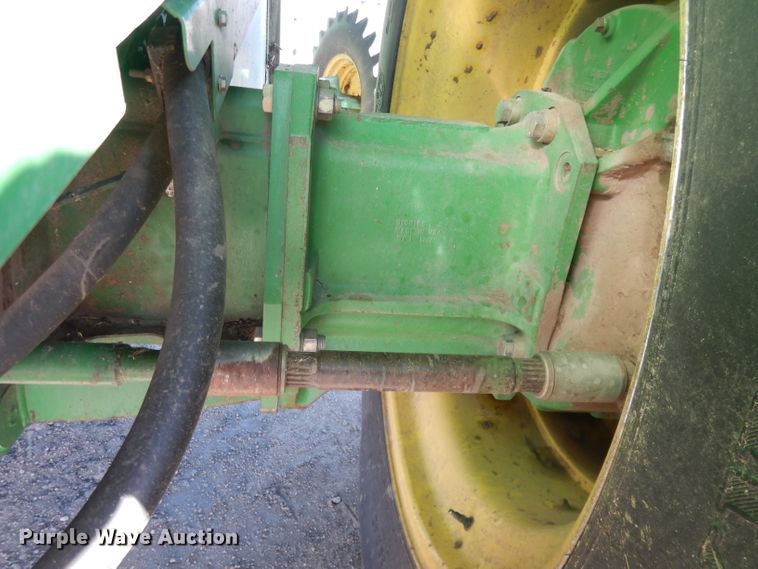 image for item DG5845 2005 John Deere 9760 STS combine