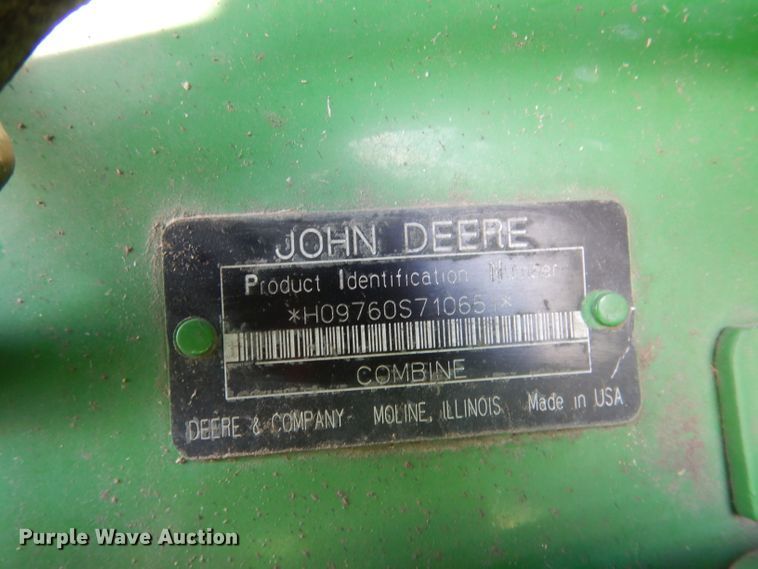 image for item DG5845 2005 John Deere 9760 STS combine