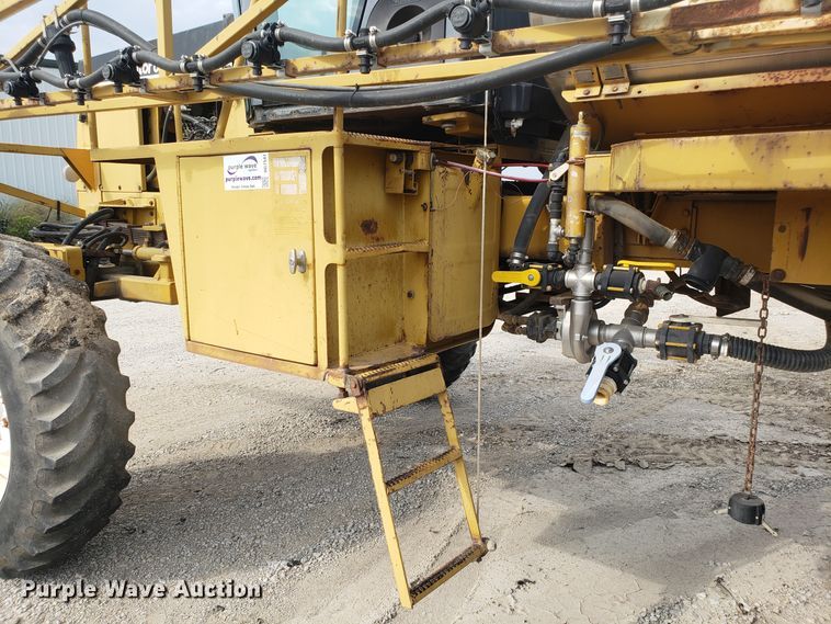 image for item DG7541 1993 Ag-Chem RoGator 664 sprayer