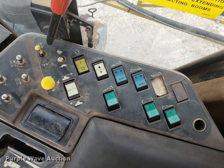 image for item DG7541 1993 Ag-Chem RoGator 664 sprayer