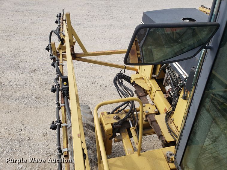 image for item DG7541 1993 Ag-Chem RoGator 664 sprayer