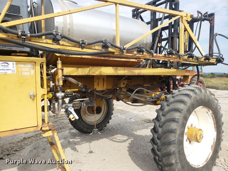image for item DG7541 1993 Ag-Chem RoGator 664 sprayer