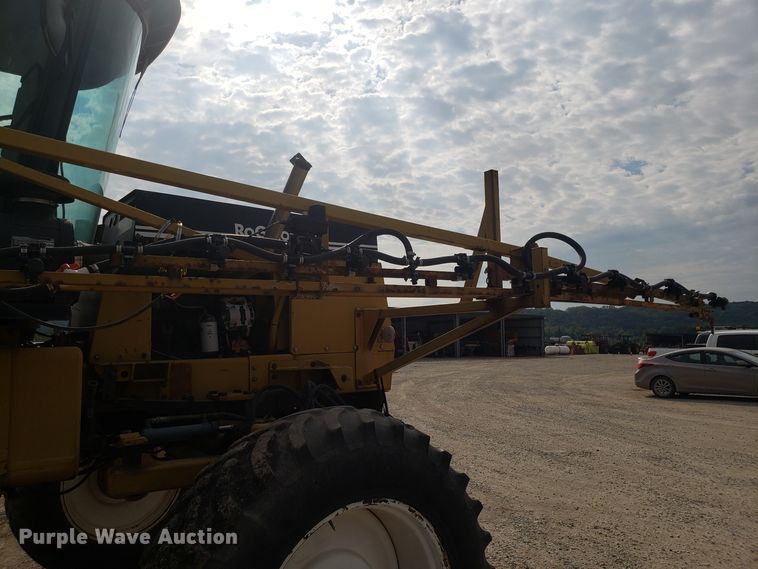 image for item DG7541 1993 Ag-Chem RoGator 664 sprayer