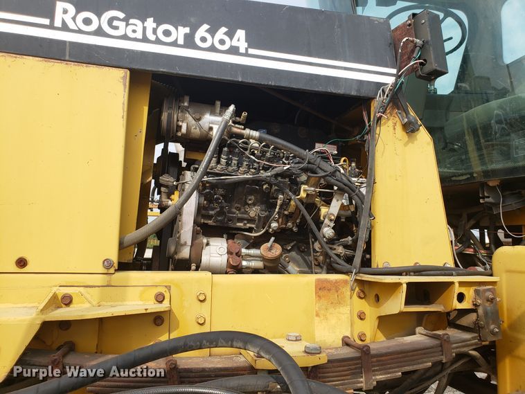 image for item DG7541 1993 Ag-Chem RoGator 664 sprayer