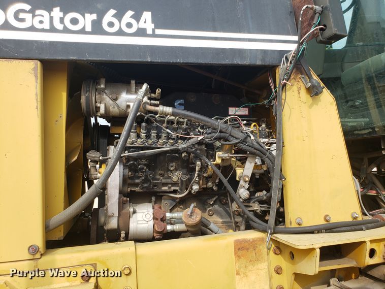 image for item DG7541 1993 Ag-Chem RoGator 664 sprayer