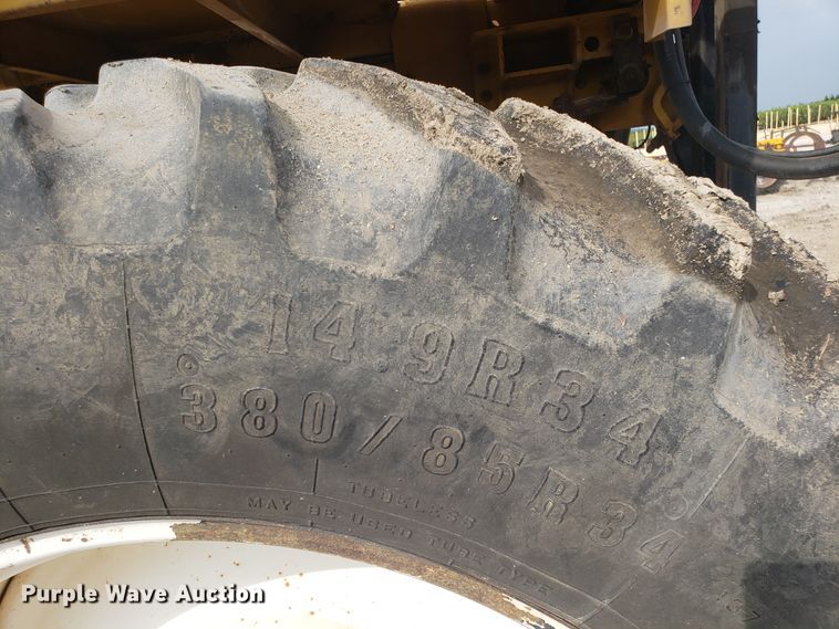 image for item DG7541 1993 Ag-Chem RoGator 664 sprayer