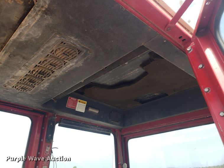 image for item DG7542 International 100 Hydro tractor