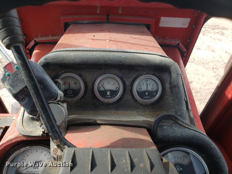 image for item DG7542 International 100 Hydro tractor