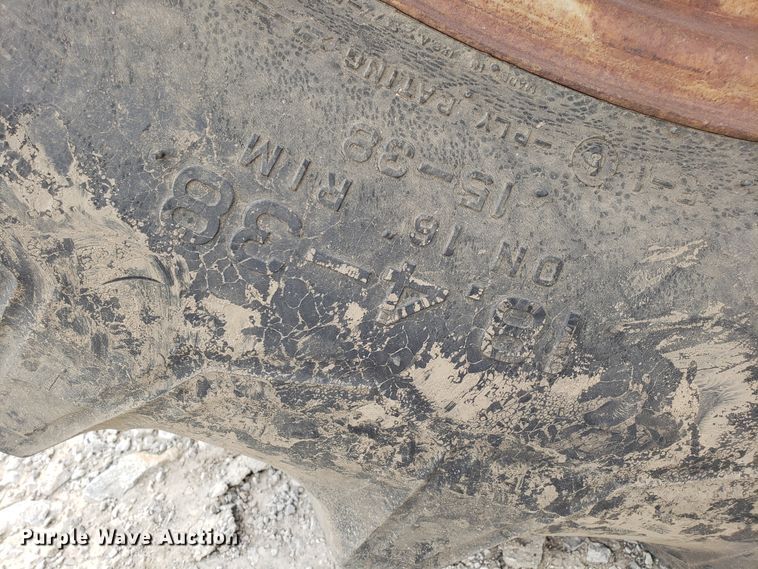 image for item DG7542 International 100 Hydro tractor