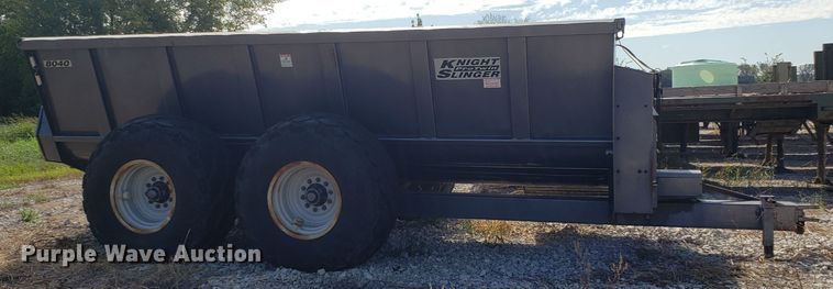 image for item DG7557 Knight 8040 ProTwin Slinger manure spreader