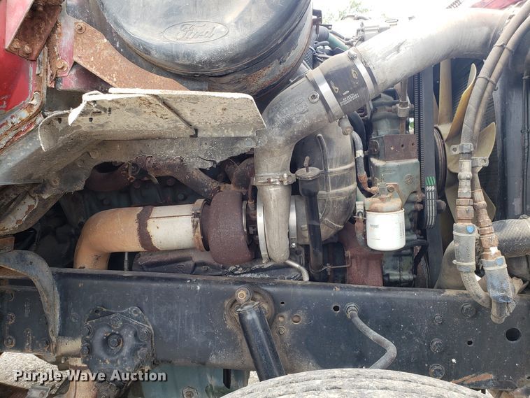 image for item DG7575 1993 Ford L9000 semi truck