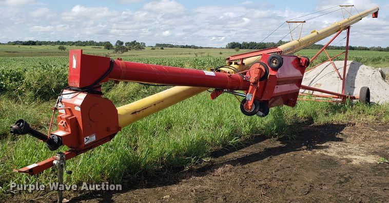 image for item DG7594 Westfield MK100-61 grain auger