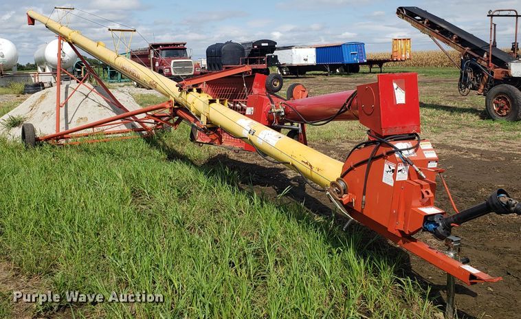 image for item DG7594 Westfield MK100-61 grain auger