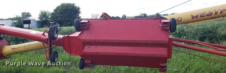 image for item DG7594 Westfield MK100-61 grain auger