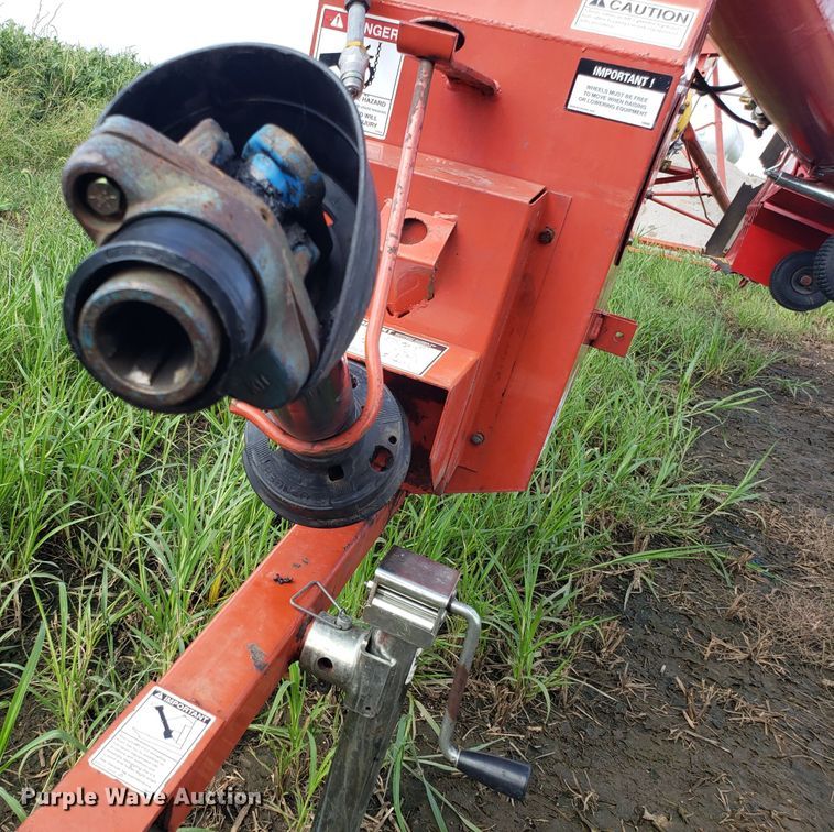 image for item DG7594 Westfield MK100-61 grain auger