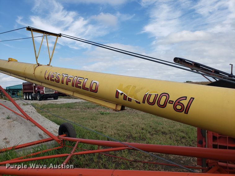 image for item DG7594 Westfield MK100-61 grain auger
