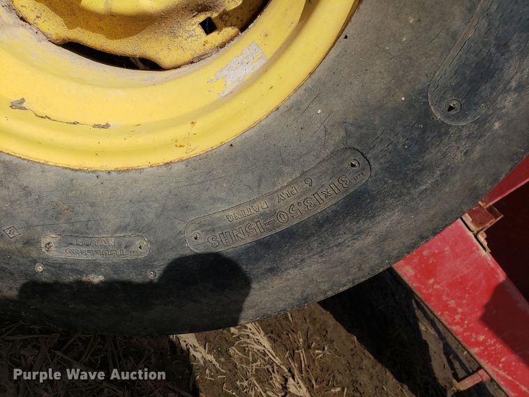 image for item DG7595 New Holland 355 feed mixer/grinder