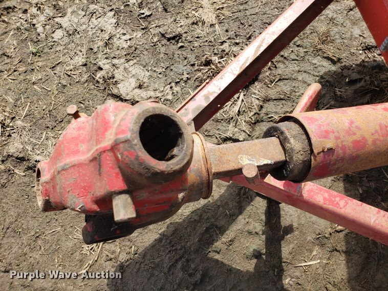 image for item DG7595 New Holland 355 feed mixer/grinder