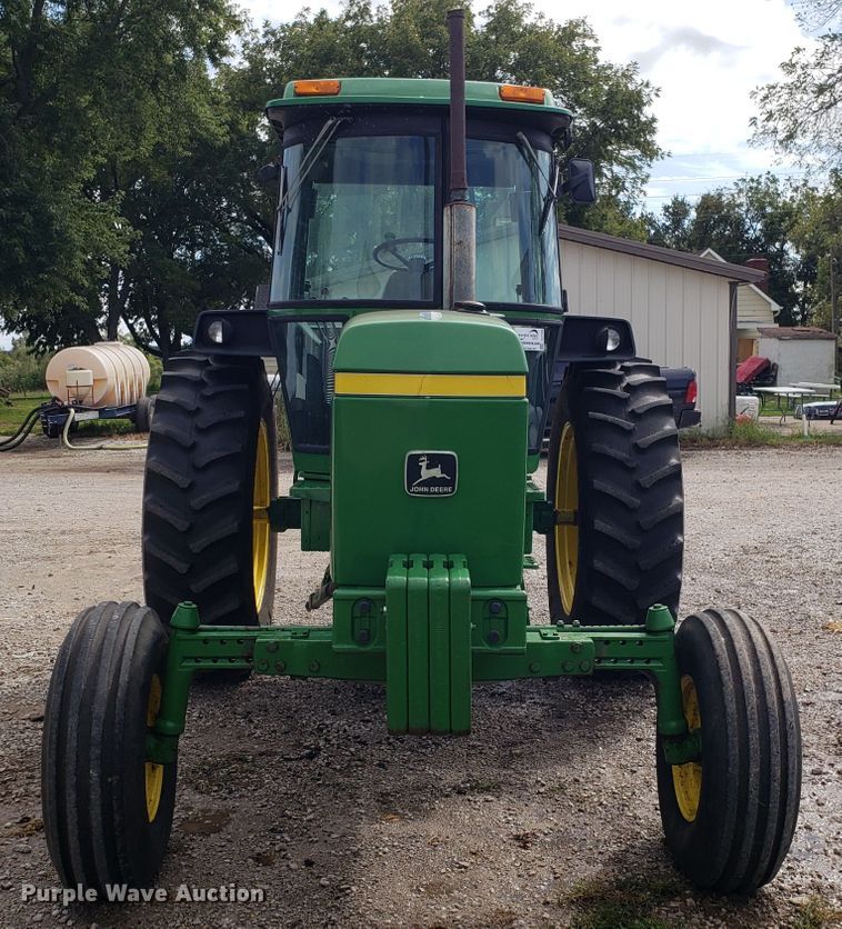 image for item DG7598 1975 John Deere 4230 tractor