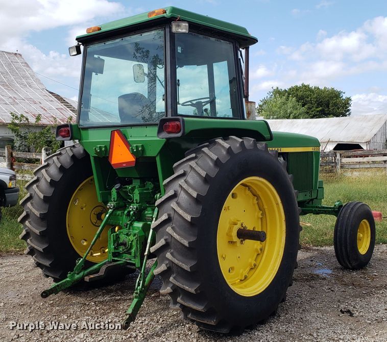 image for item DG7598 1975 John Deere 4230 tractor