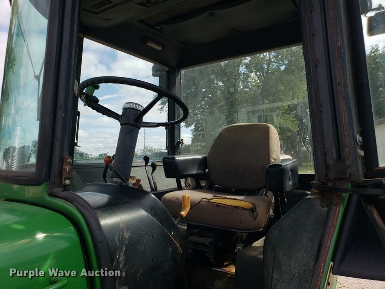 image for item DG7598 1975 John Deere 4230 tractor