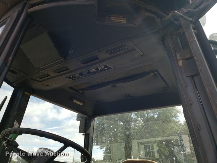 image for item DG7598 1975 John Deere 4230 tractor