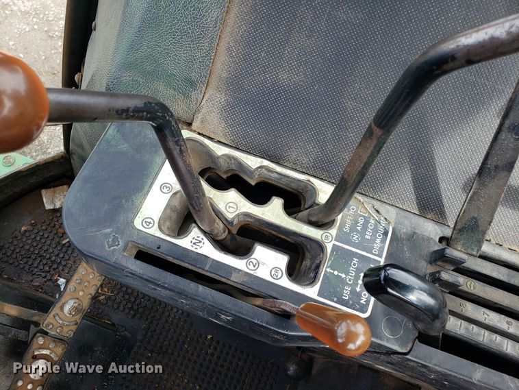 image for item DG7598 1975 John Deere 4230 tractor