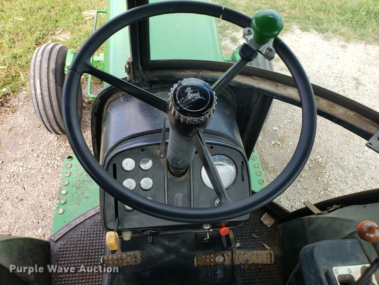 image for item DG7598 1975 John Deere 4230 tractor